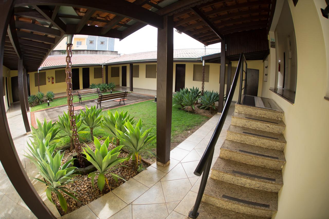 Happy Inn Hotel Jaguariuna Exterior photo